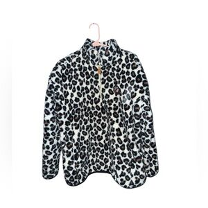 Buc-ee’s Leopard Print Pull Over